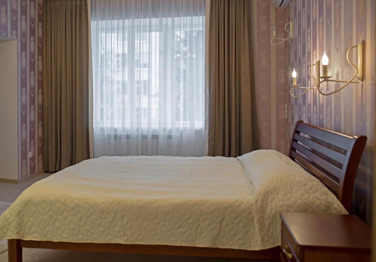 Remarkable Appartments In Town Center بولتافا المظهر الخارجي الصورة