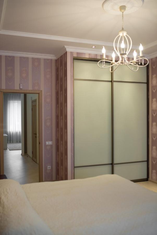 Remarkable Appartments In Town Center بولتافا المظهر الخارجي الصورة